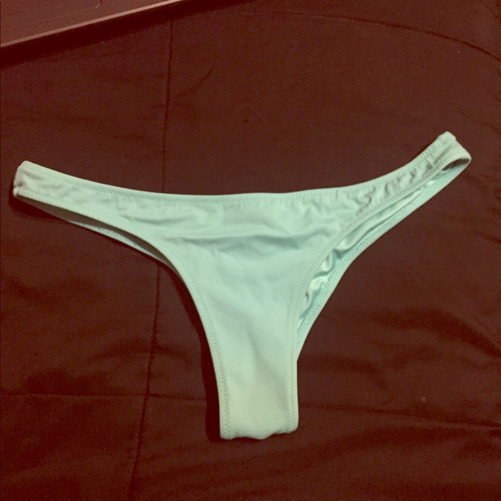 Thong bikini bottom